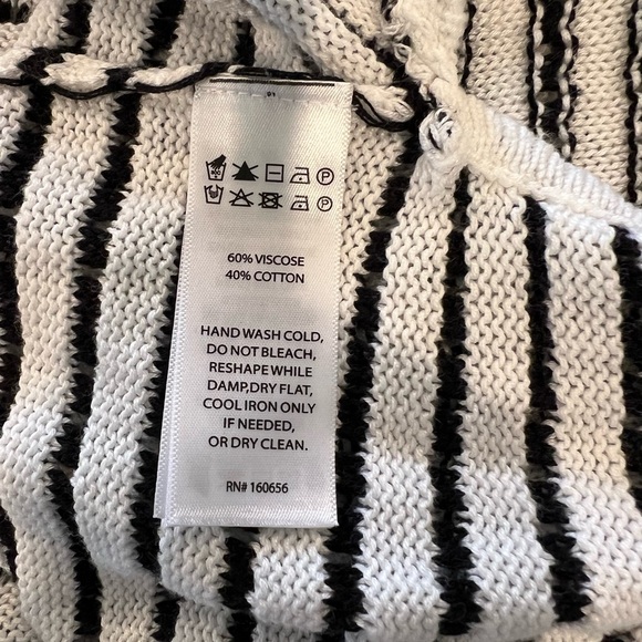 Tahari Crochet Stripe Poolside Swim Cover Up Dress Large Beach Resort - Picture 7 of 7